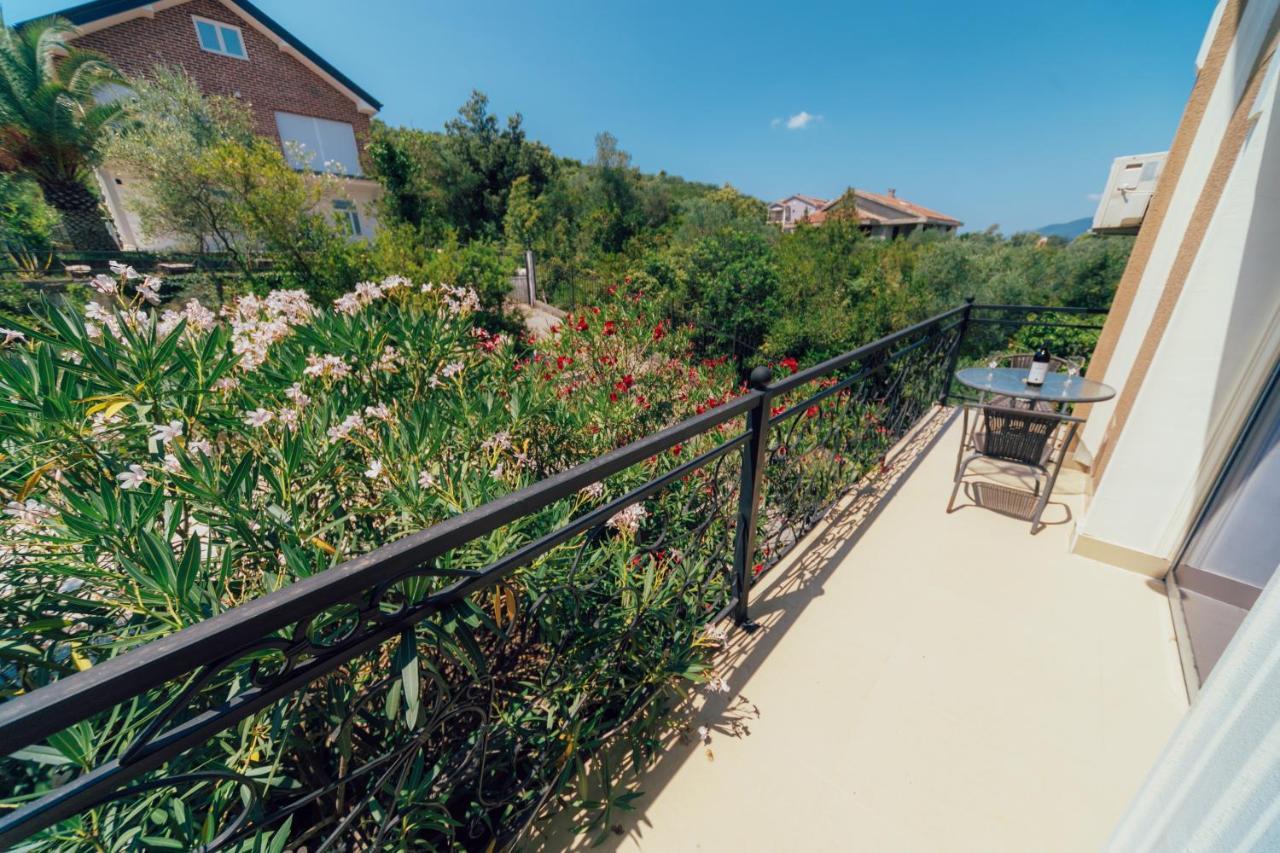 Villa 티바트 외부 사진